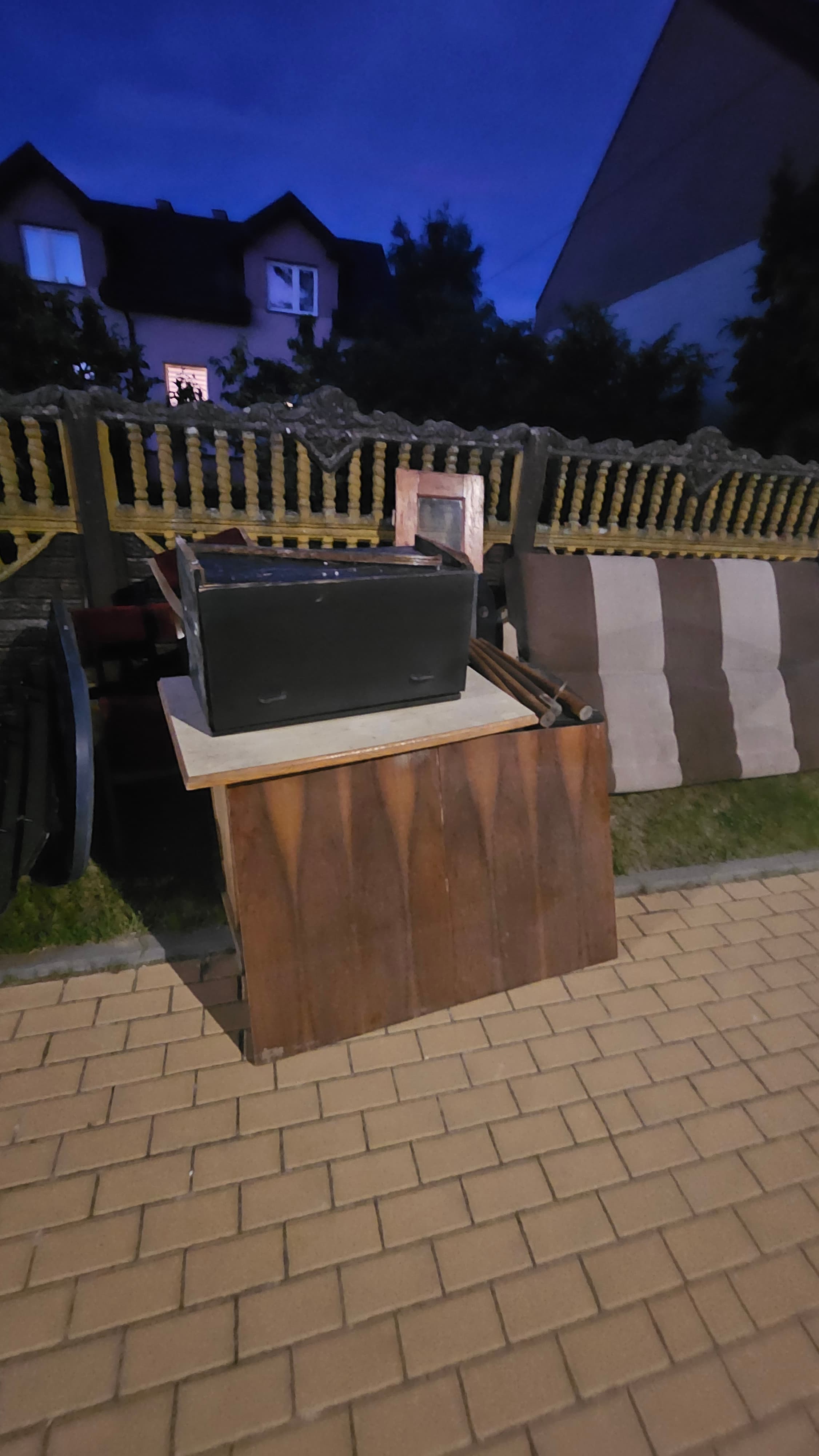 Wyposażenie wyniesione na posesję podczas etapowego opróżniania i odbioru rzeczy